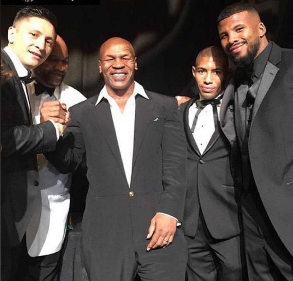 Poveste incredibilă cu Mayweather și un campion român: ”Cineva l-a sunat, am crezut că am bătut pe cine nu trebuie. În 15 minute era acolo, m-am panicat, venea spre mine”  _14