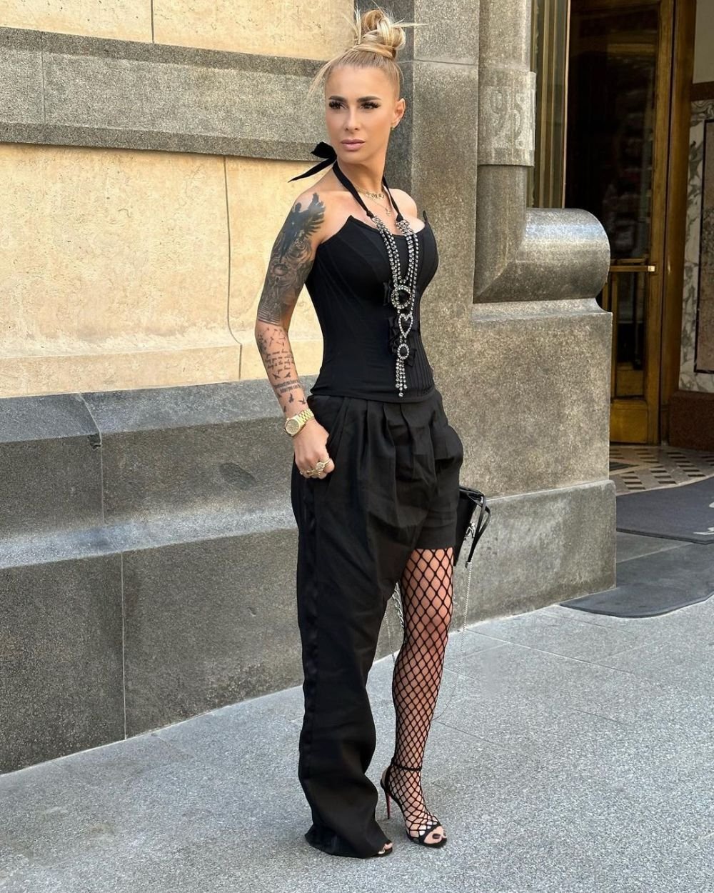 Anamaria Prodan, de la „ eu și Reghe avem o relație fabuloasă” la „un bărbat slab alege o femeie pe care toți o consumă o oră și o aruncă” _30