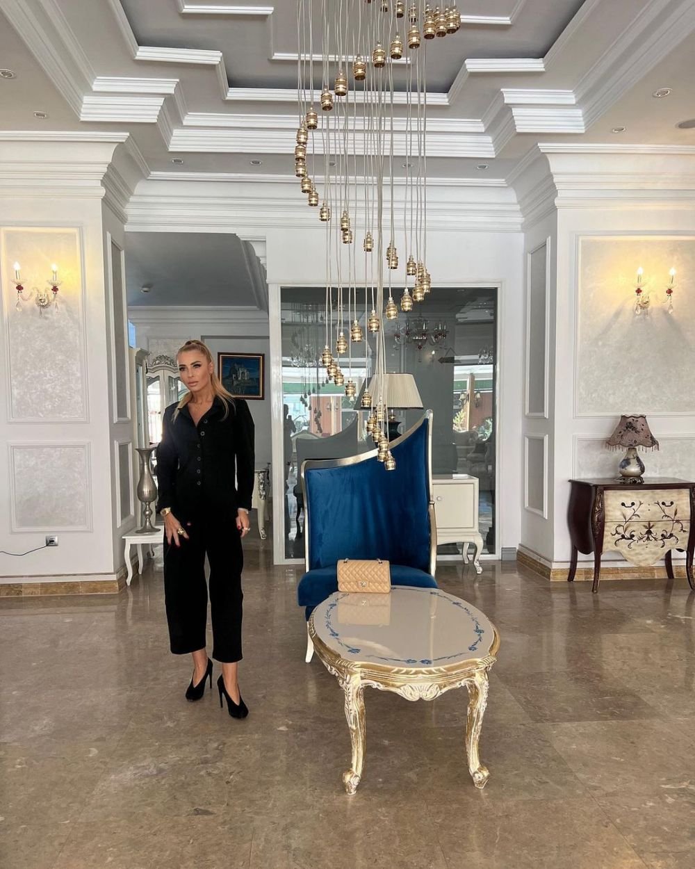 Anamaria Prodan, de la „ eu și Reghe avem o relație fabuloasă” la „un bărbat slab alege o femeie pe care toți o consumă o oră și o aruncă” _34