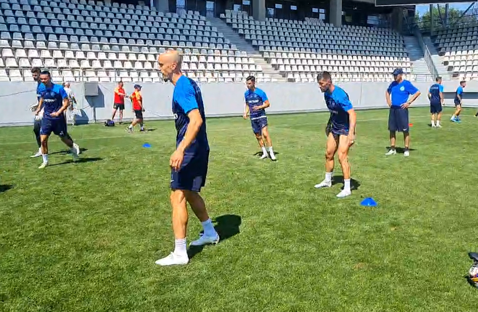 S-a făcut transferul așteptat de toți fanii?! Vlad Chiricheș s-a antrenat cu jucătorii de la FCSB pe Arcul de Triumf&nbsp;
