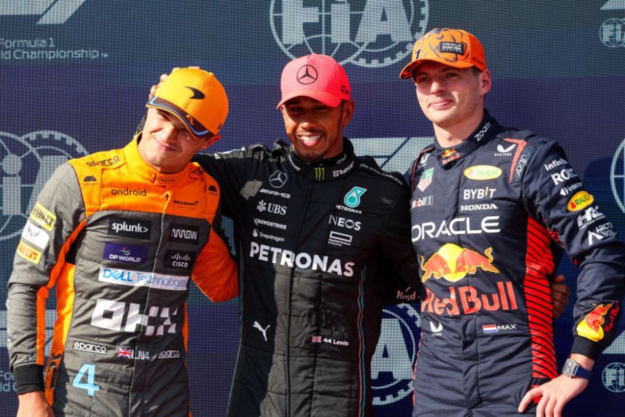 Lewis Hamilton i-a 'furat' pole-position-ul lui Max Verstappen la Marele Premiu din Formula 1 al Ungariei! Britanicul pleacă primul după mai bine de un an _3