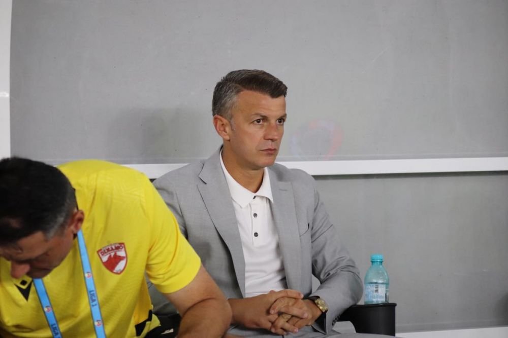Scenografie cu mesaj multiplu pusă la punct de fanii FCSB-ului la meciul cu Dinamo_7