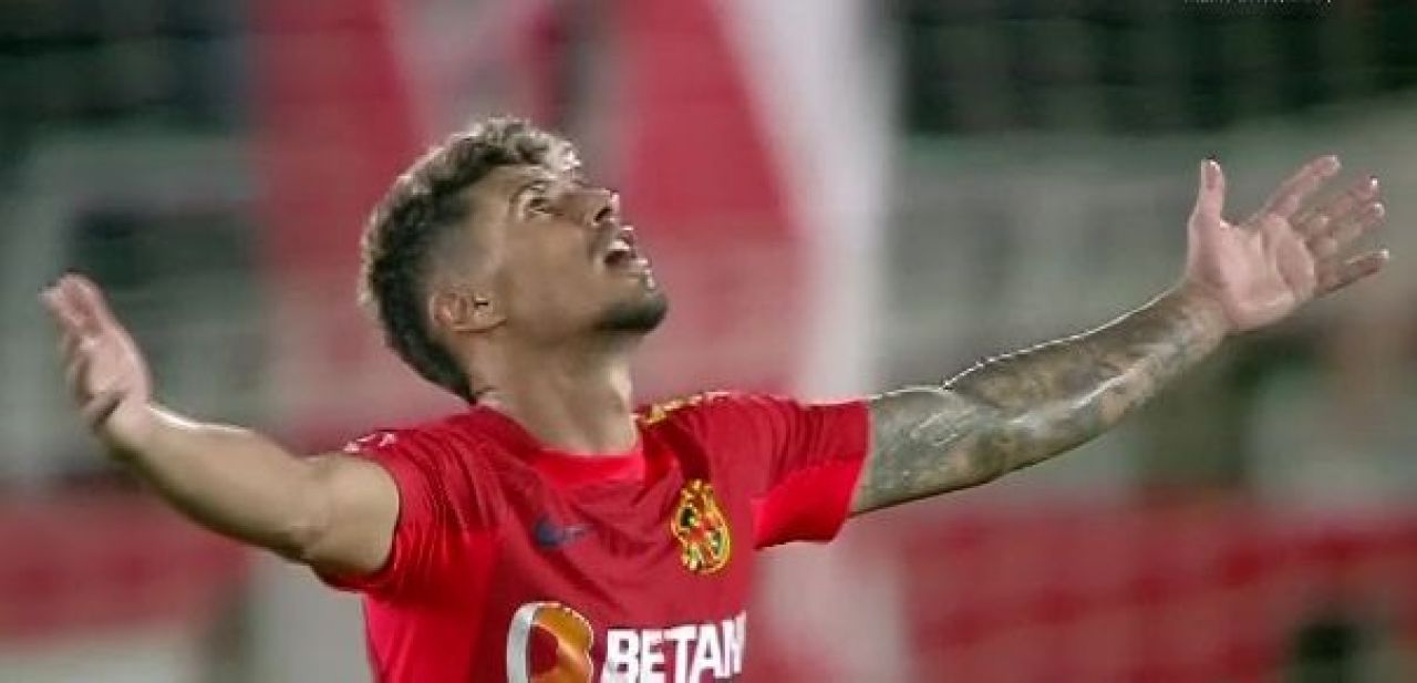 Rachetă pe Arc! Florinel Coman, gol de generic în FCSB - Dinamo_7
