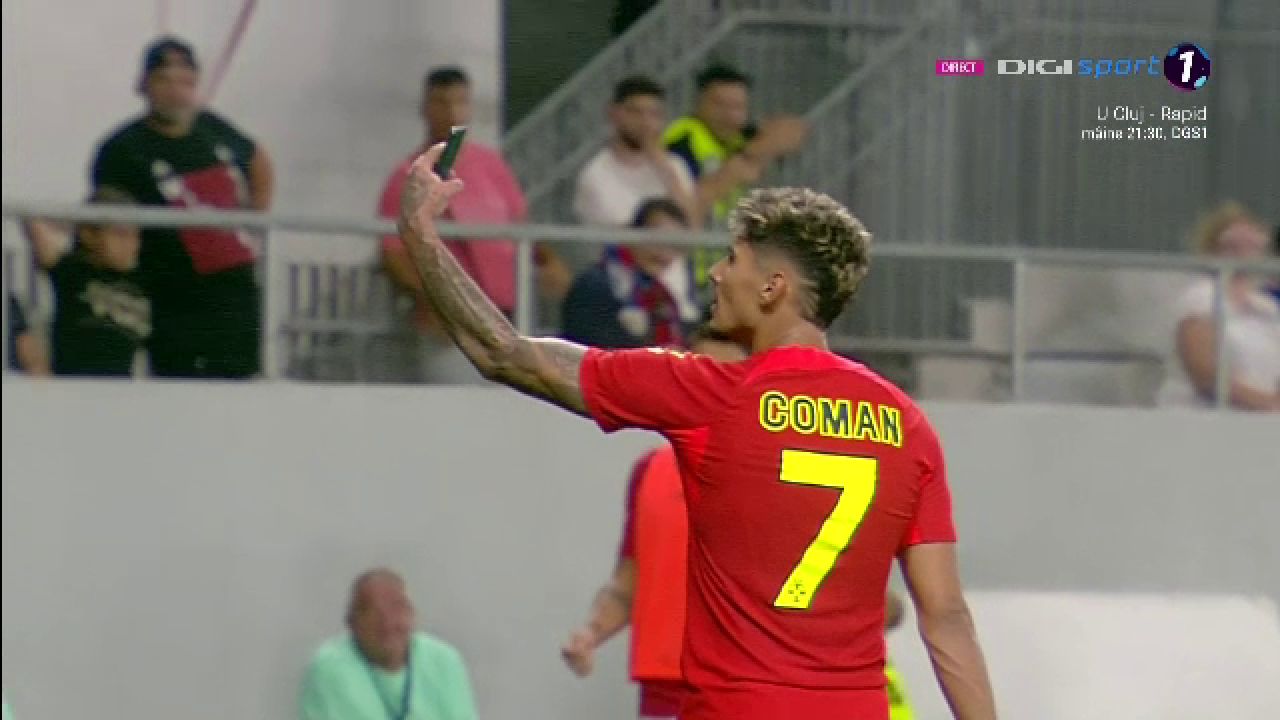Un fan dinamovist și-a aruncat telefonul spre Florinel Coman! Fotbalistul a avut o reacție genială _38