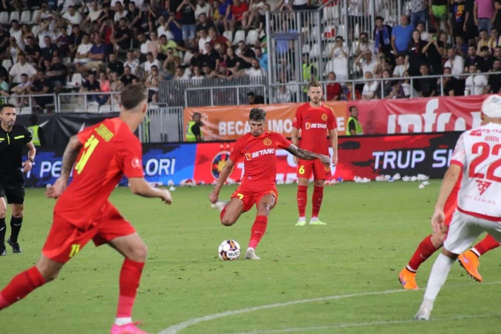 „Pentru ei am jucat!” Florinel Coman, declarație de lider după victoria din derby! Ce a spus despre faza cu telefonul aruncat _3