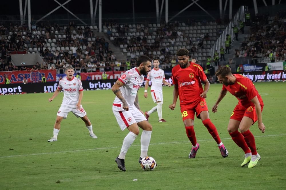 Derby-ul, în imagini. Meciul dintre FCSB și Dinamo a avut de toate_83