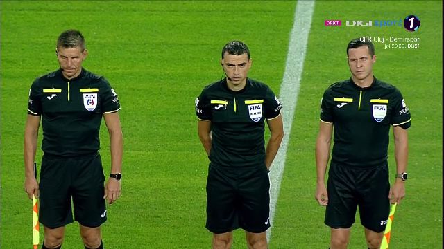 Ovidiu Hațegan a revenit la centru în Liga 1! Cele mai tari imagini cu arbitrul român_4