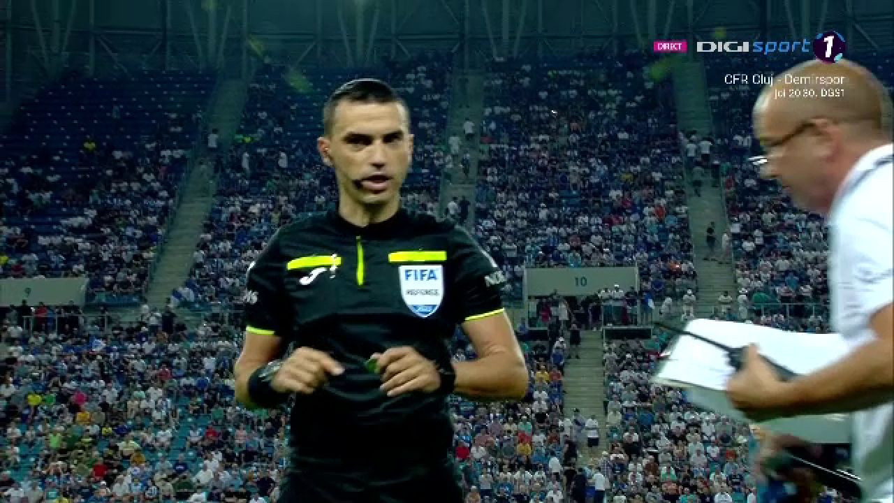 Ovidiu Hațegan a revenit la centru în Liga 1! Cele mai tari imagini cu arbitrul român_11