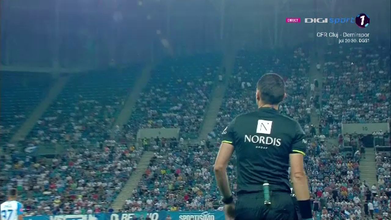 Ovidiu Hațegan a revenit la centru în Liga 1! Cele mai tari imagini cu arbitrul român_19