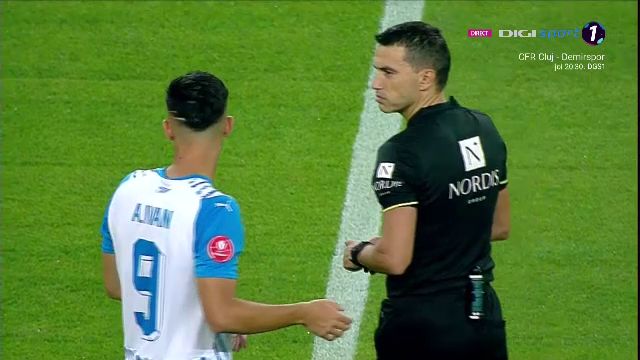 Ovidiu Hațegan a revenit la centru în Liga 1! Cele mai tari imagini cu arbitrul român_24