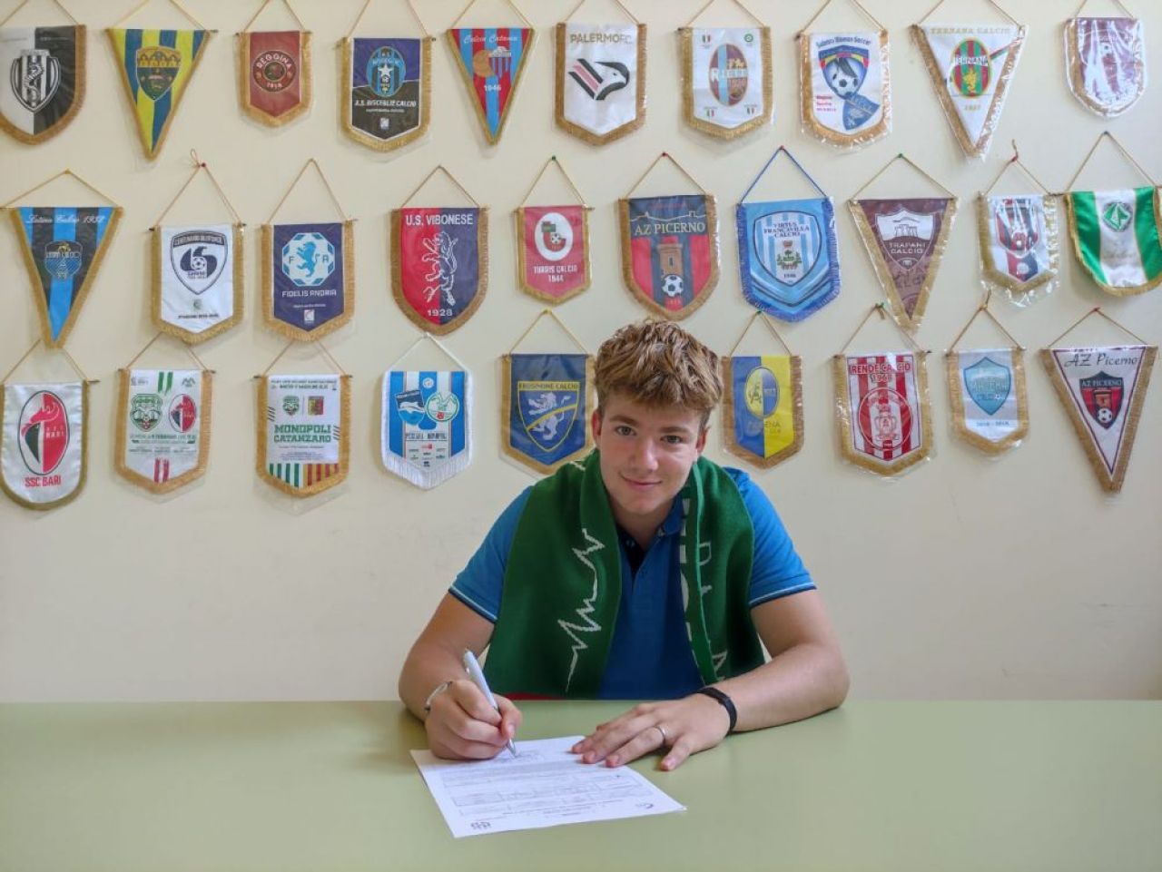 Portarul român care a apărat la Juventus Torino și Torino FC a semnat cu o nouă echipă: ”Sunt puțini de vârsta mea care joacă la profesioniști”!_1
