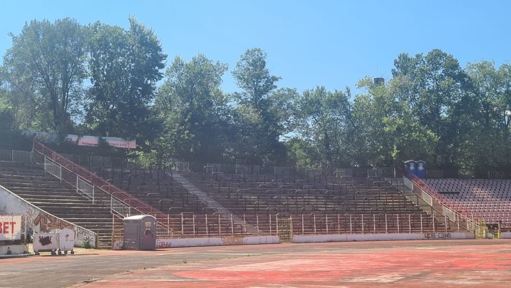 Imagini horror! Cum arată stadionul pe care se va disputa CSKA Sofia - Sepsi OSK