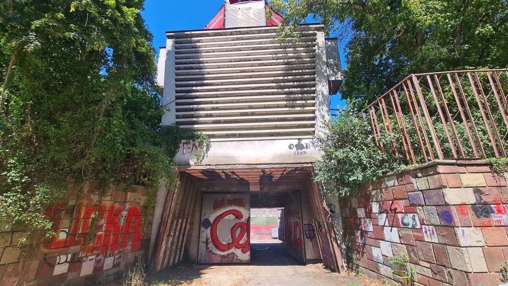 Imagini horror! Cum arată stadionul pe care se va disputa CSKA Sofia - Sepsi OSK_5