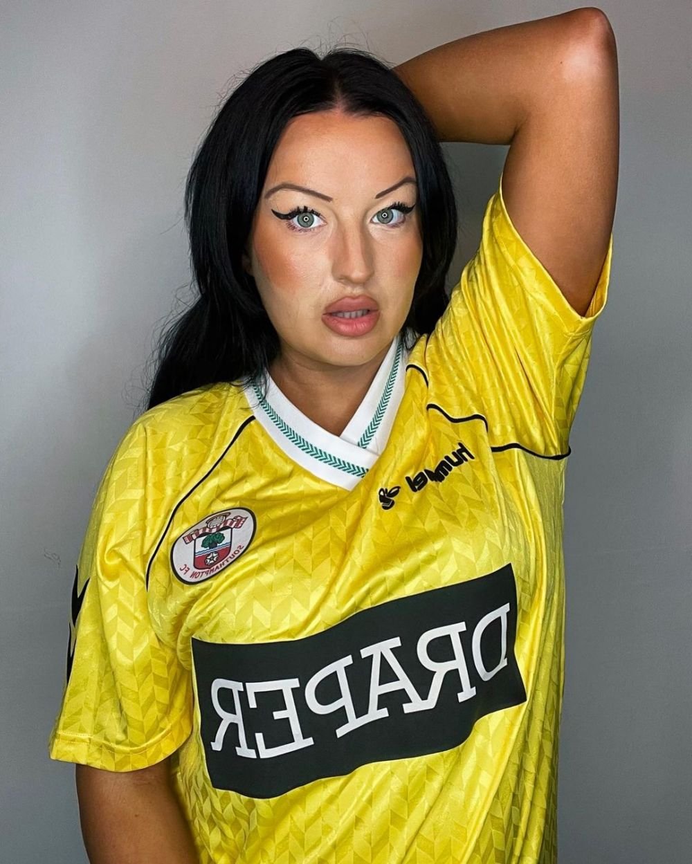 „Mi-a oferit bani să facem sex și să pretindem că e socrul meu!” Nora legendei lui Southampton, șocată de propunerea primită _5