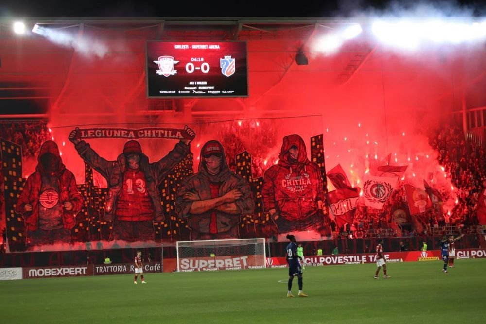 Imagini incendiară din Giulești, la Rapid - FC Botoșani! Coregrafie spectaculoasă prezentată de suporterii din peluză_6