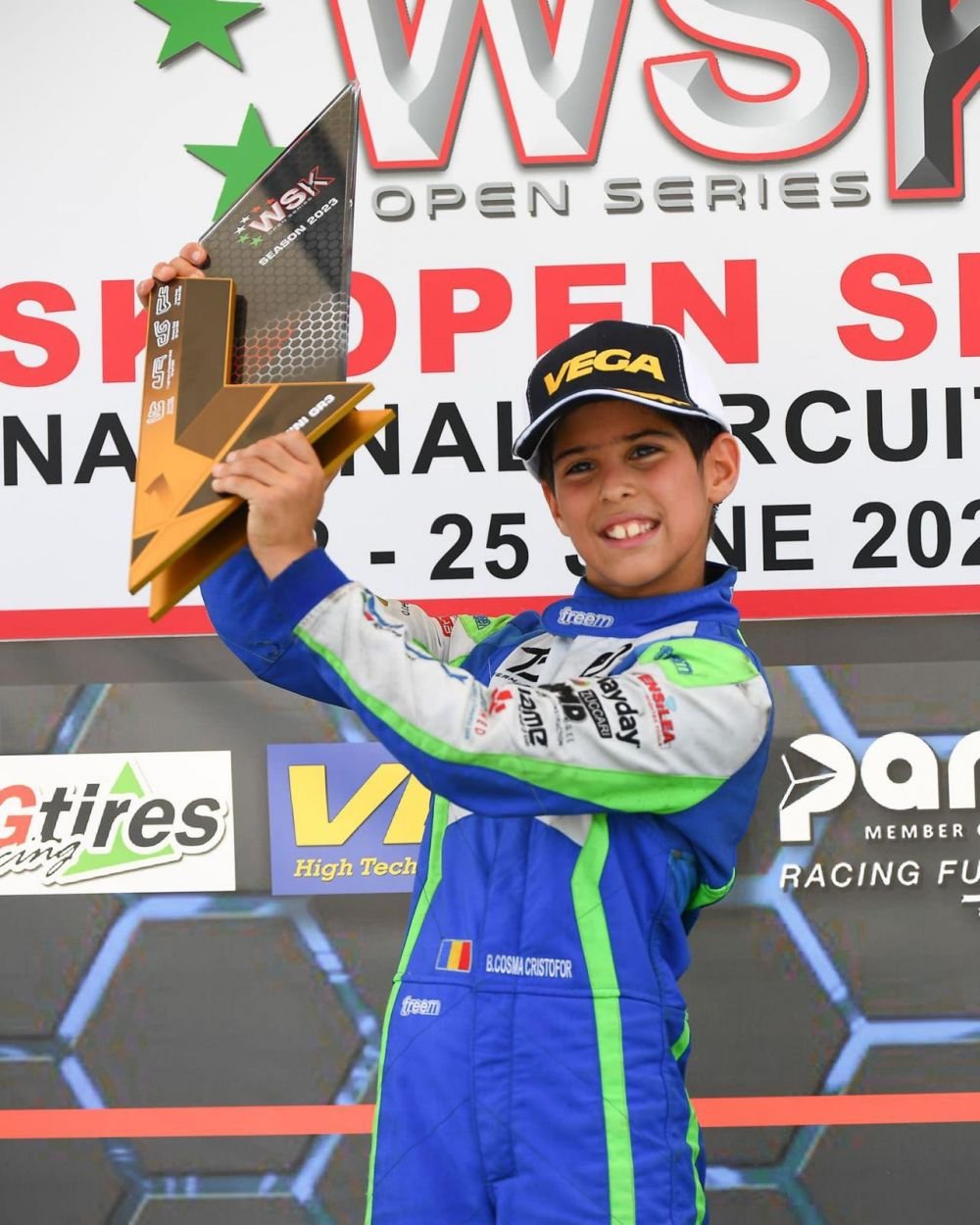 Cum e să spui pas lui Juventus și să ajungi apoi numărul 1 într-un domeniu din motorsport! Povestea puștiului român care domină cursele de karting_4