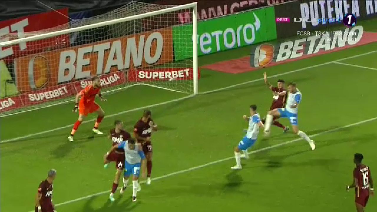 CFR Cluj - Universitatea Craiova 1-1 | Primele puncte pierdute de ardeleni în noul sezon! Remiză pentru Reghe la revenire_4