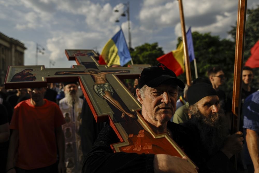 „Îl ia Dracu' de urechi pe bărbat și-i zice: 'Du-te la bărbat!'” Gigi Becali, discurs homofob în direct după marșul LGBTQ+: „Facem marș de curățare!” _3