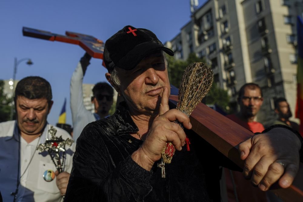 „Îl ia Dracu' de urechi pe bărbat și-i zice: 'Du-te la bărbat!'” Gigi Becali, discurs homofob în direct după marșul LGBTQ+: „Facem marș de curățare!” _5