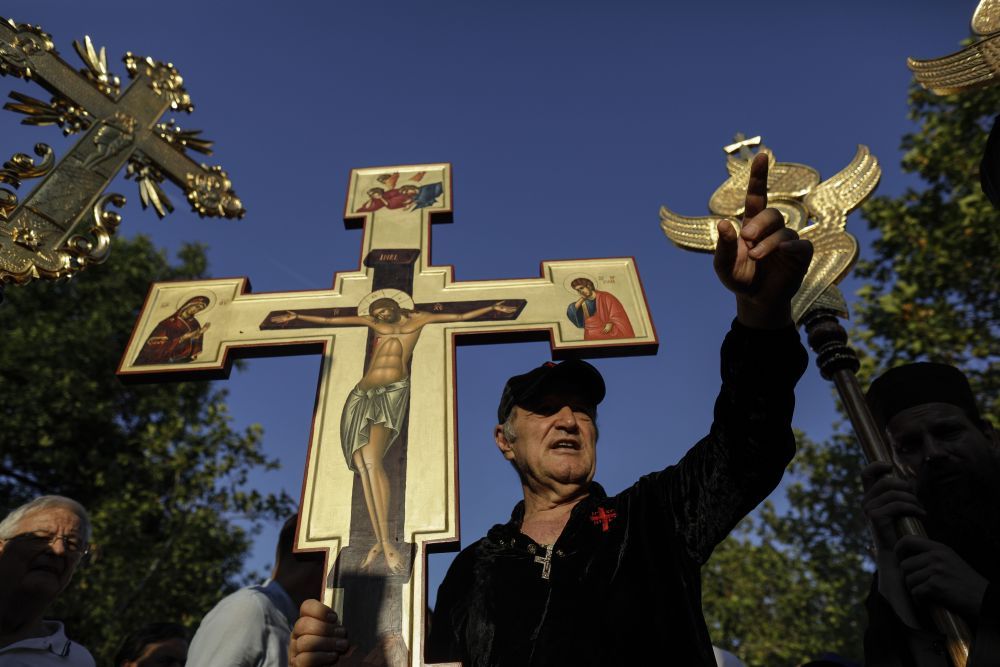 „Îl ia Dracu' de urechi pe bărbat și-i zice: 'Du-te la bărbat!'” Gigi Becali, discurs homofob în direct după marșul LGBTQ+: „Facem marș de curățare!” _6