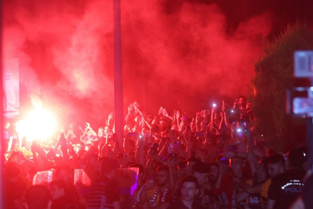 Mauro Icardi, ovaționat de peste 40.000 de suporteri. Imagini de la prezentarea spectaculoasă a argentinianului, la Galatasaray_12