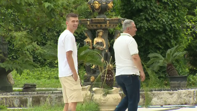 Florin Tănase și-a parcat bolidul în curtea palatului lui Gigi Becali! Ce a spus patronul FCSB_10