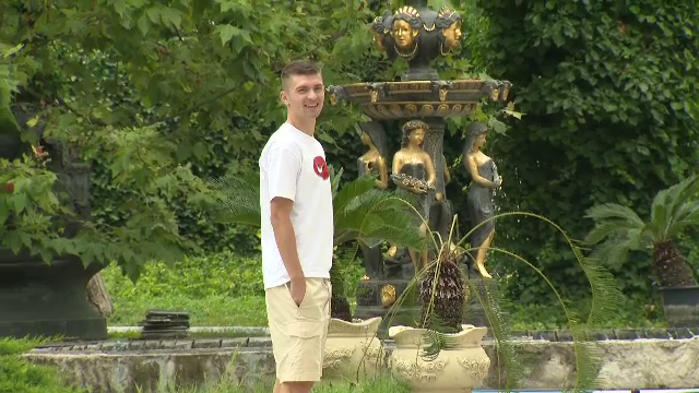 Florin Tănase și-a parcat bolidul în curtea palatului lui Gigi Becali! Ce a spus patronul FCSB_14