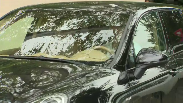 Florin Tănase și-a parcat bolidul în curtea palatului lui Gigi Becali! Ce a spus patronul FCSB_22