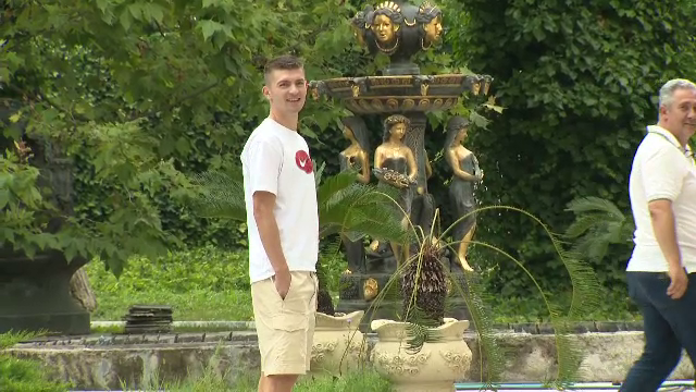 Florin Tănase și-a parcat bolidul în curtea palatului lui Gigi Becali! Ce a spus patronul FCSB_31