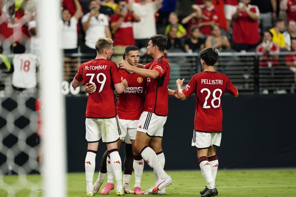 Contract-monstru de 1 miliard de euro semnat la Manchester United! &rdquo;To be continued&rdquo;