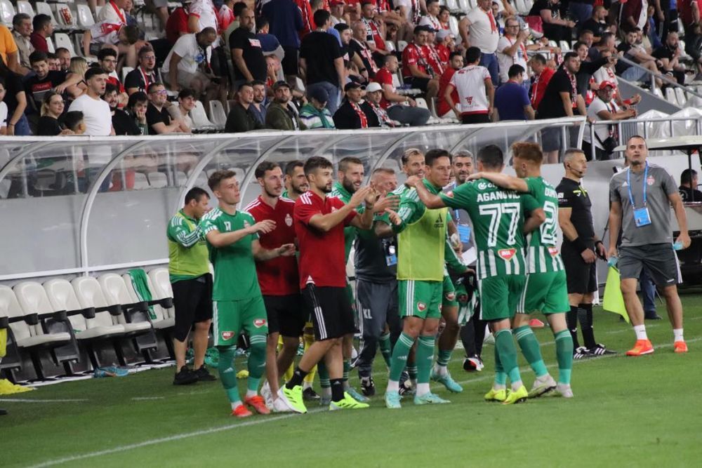 Manele la maximum în vestiarul lui Sepsi Sf. Gheorghe după victoria cu Dinamo _1
