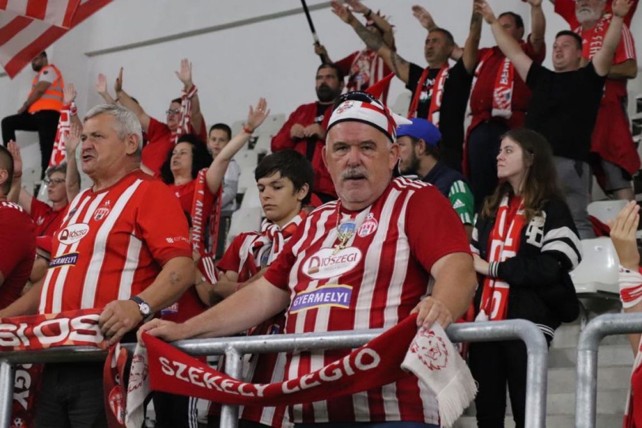 Manele la maximum în vestiarul lui Sepsi Sf. Gheorghe după victoria cu Dinamo _6