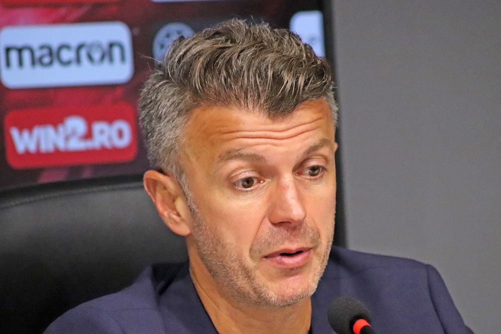 Ciobotariu ar fi vrut să amâne meciul cu Dinamo, Burcă îl îndeamnă să învețe să joace din trei în trei zile_9