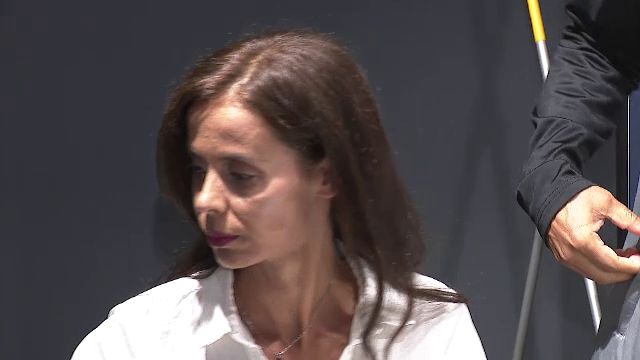Soția lui Florentin Petre, cu care se află în scandal, translator pentru CSKA 1948 Sofia, înaintea duelului cu FCSB_10