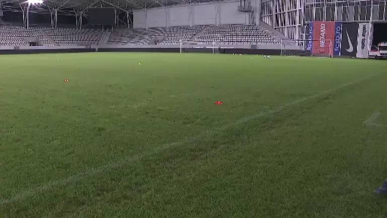 Starea gazonului de pe stadionul Arcul de Triumf înaintea meciului FCSB - CSKA 1948 Sofia