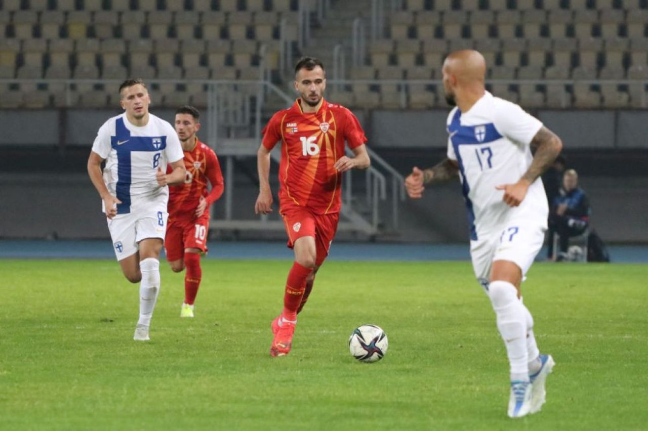Lista jucătorilor din Superligă rămași liberi de contract. Budescu, Ongenda, Keșeru, Chindriș și Omrani își caută încă echipe_3