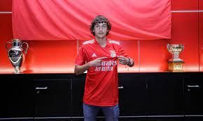 Miguel Constantinescu, românul crescut de Benfica Lisabona, a semnat cu o altă echipă din Portugalia. Durata contractului și prima reacție_23