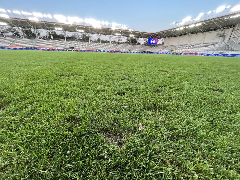 Cum arată gazonul de pe arena Arcul de Triumf la meciul FCSB - ȚSKA 1948 Sofia_2