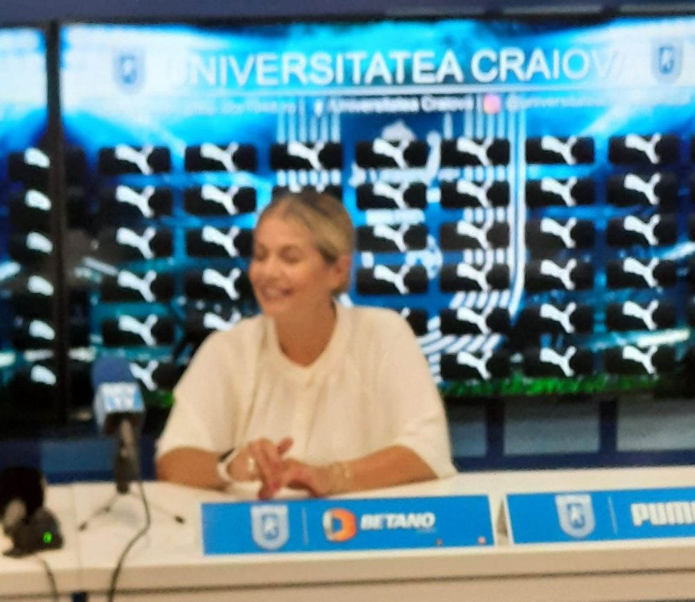 Ce face, de fapt, Lorena Balaci la Universitatea Craiova_2