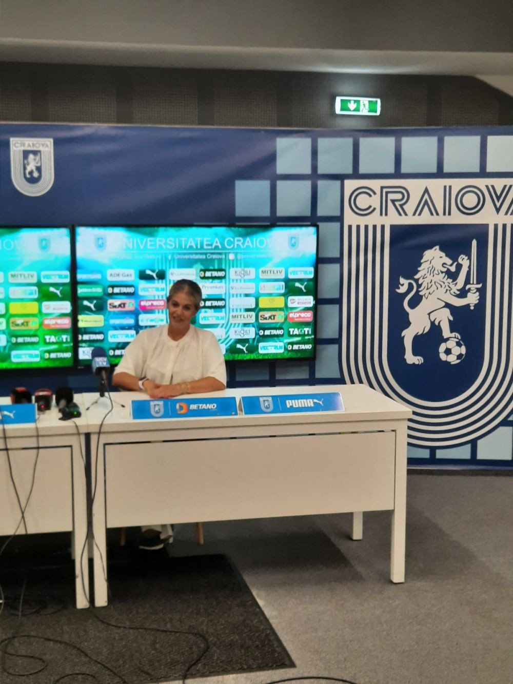 Ce face, de fapt, Lorena Balaci la Universitatea Craiova_5