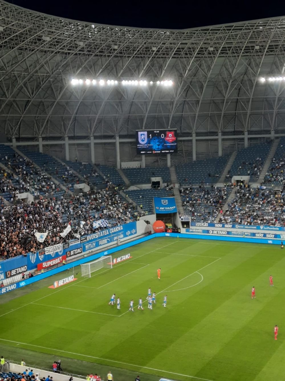 Galeria Universității Craiova, mesaj macabru pentru ultrașii lui FCU Craiova_19