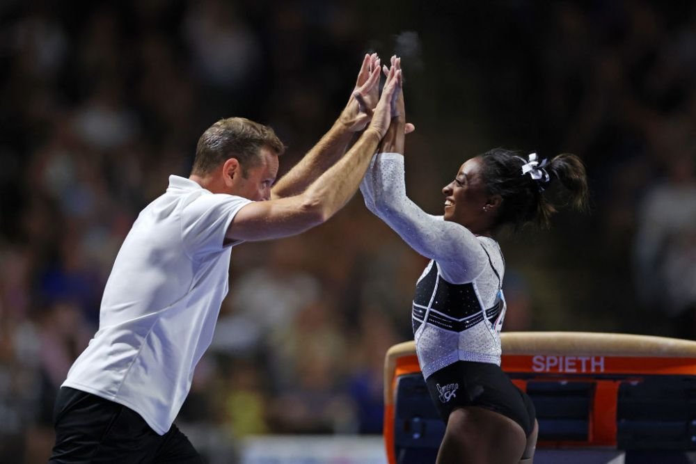 Revenire triumfală pentru Simone Biles, după doi ani de pauză. S-a impus categoric la primul concurs oficial_2