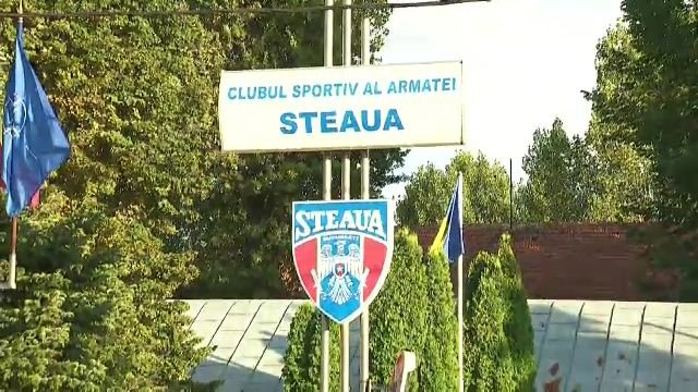 Ce au scandat suporterii FCSB în momentul în care au ajuns la sediul CSA Steaua_7