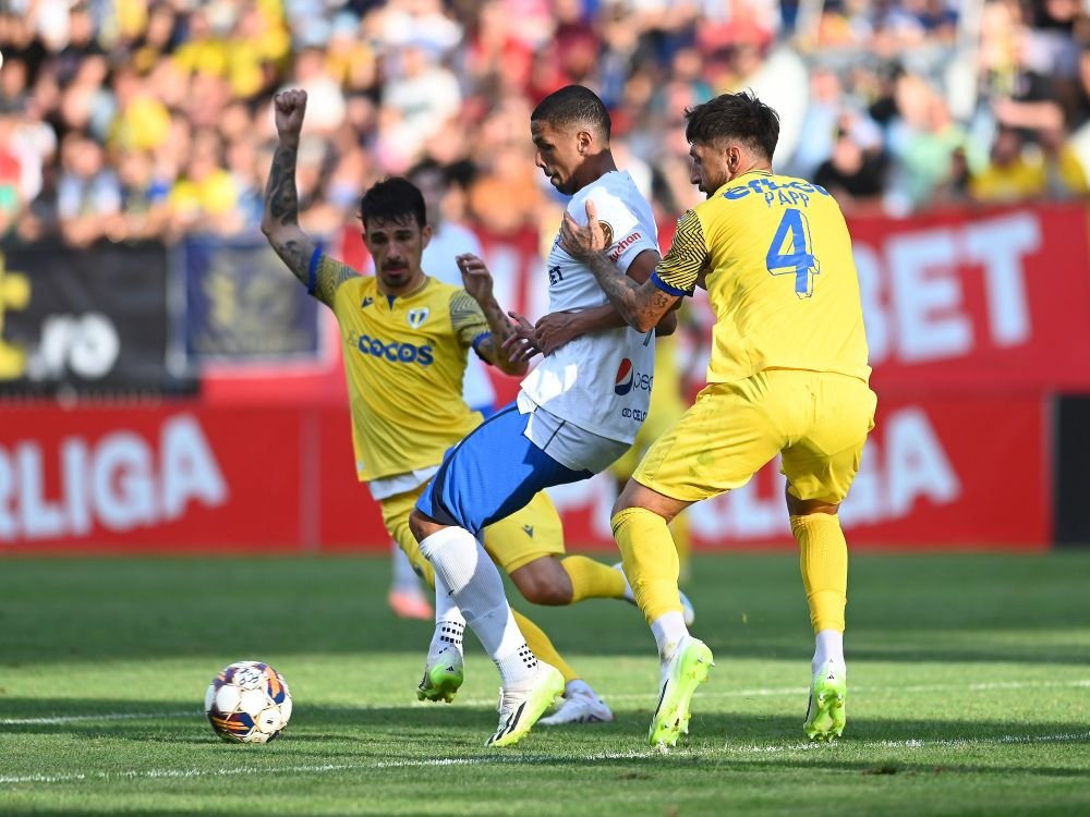 Petrolul Ploiești - Farul Constanța 3-2 | „Lupii galbeni” obțin victoria la finalul unui meci spectaculos_3