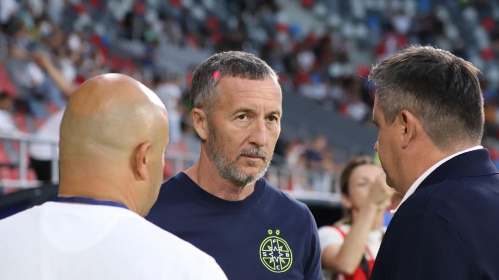 Mihai Stoica a intrat pe gazonul din Ghencea și a cerut un moment de reculegere