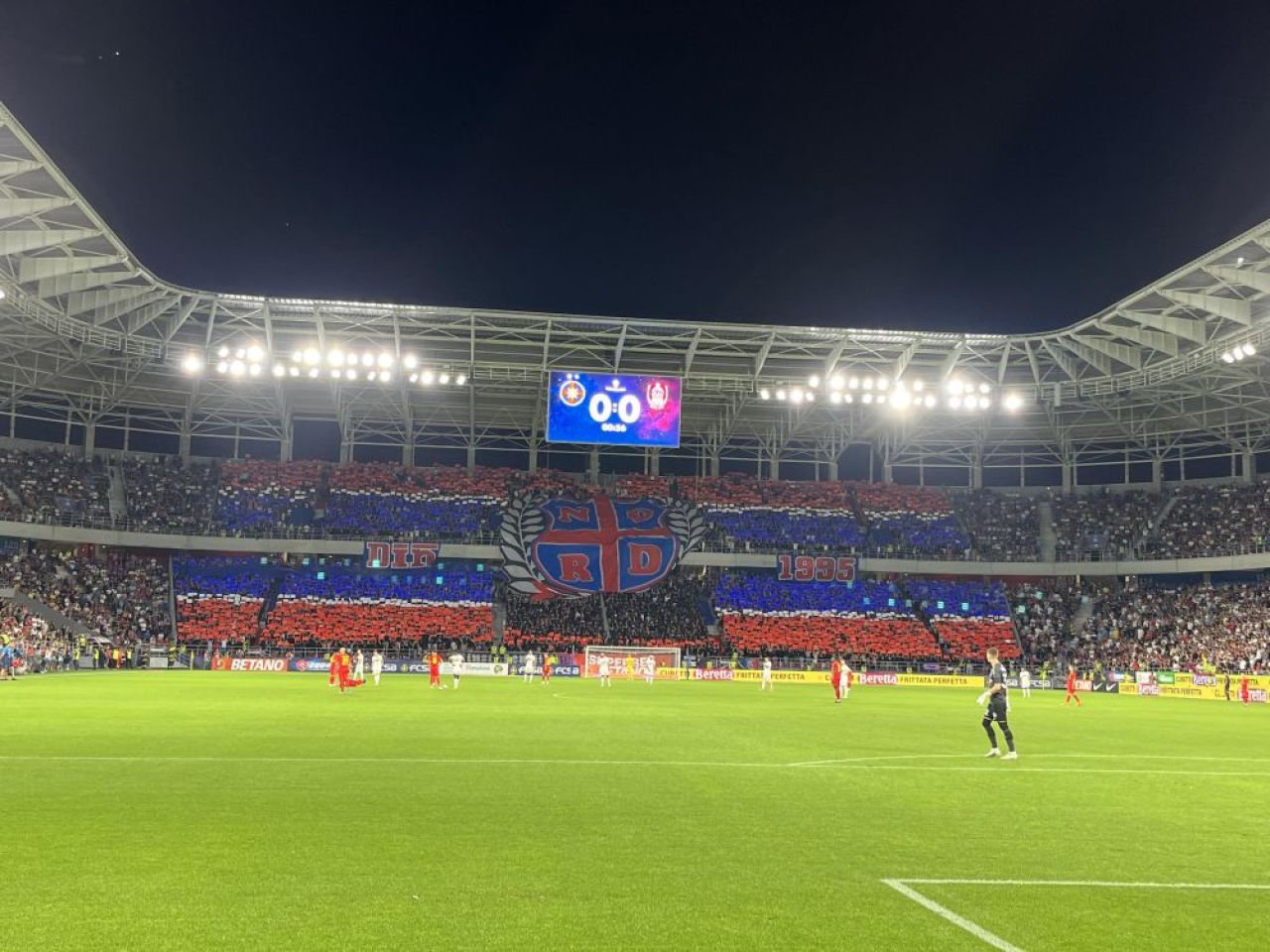 Galeria FCSB a realizat o coregrafie superbă la meciul contra CFR-ului! Mesajul afișat în Ghencea_36