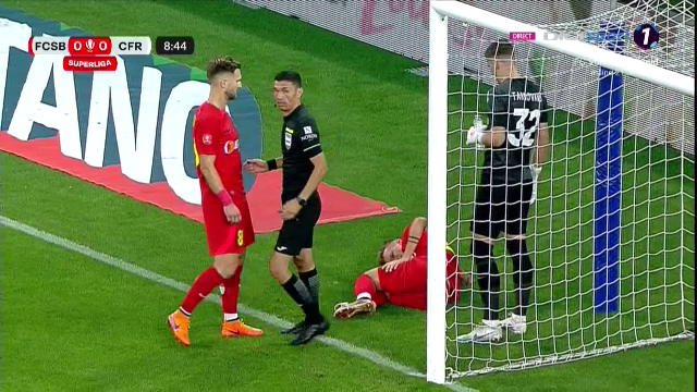 Pantea a urlat de durere. Fundașul de la FCSB s-a izbit violent de bara porții lui Târnovanu_6