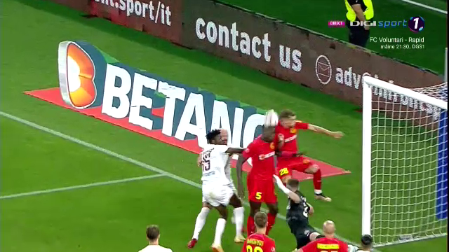 Pantea a urlat de durere. Fundașul de la FCSB s-a izbit violent de bara porții lui Târnovanu_14