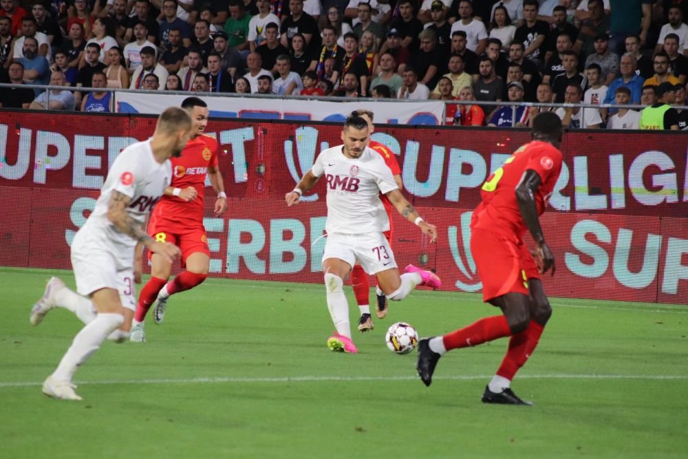 FCSB - CFR Cluj  1-0 | Vicecampioana câștigă primul meci disputat în Ghencea, după o pauză de zece ani_4