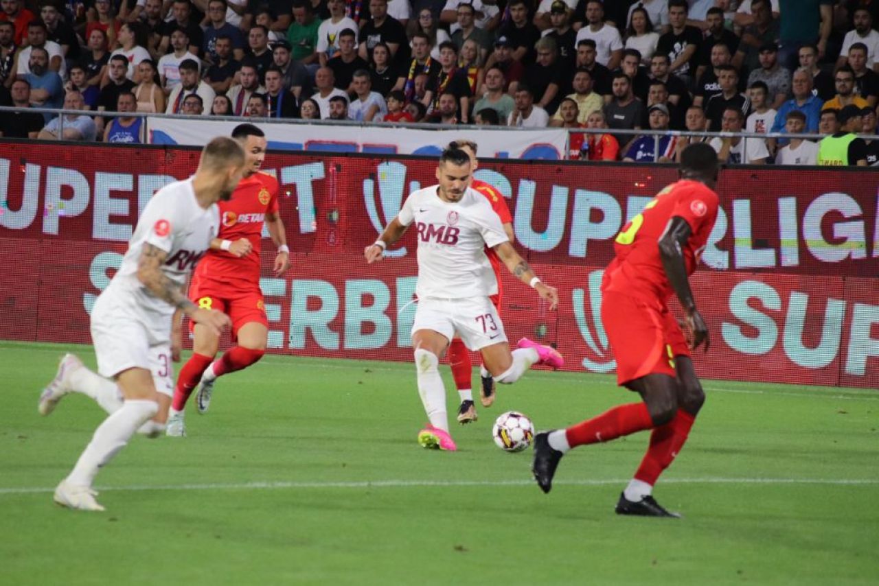 FCSB - CFR Cluj 1-0 | Vicecampioana câștigă primul meci disputat în Ghencea, după o pauză de zece ani_4